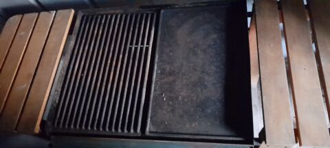 Barbecue � gaz sur roues en �tat 20 Toussieu (69)