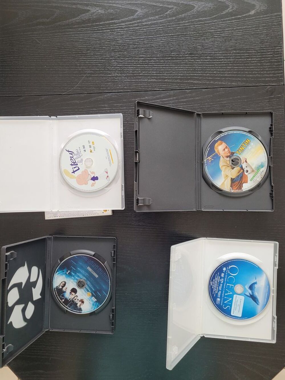 Lot de 4 DVD ? Tr&egrave;s bon &eacute;tat DVD et blu-ray