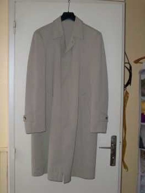 Pardessus, couleur gris / beige, encolure 40. 0 Noailhac (81)