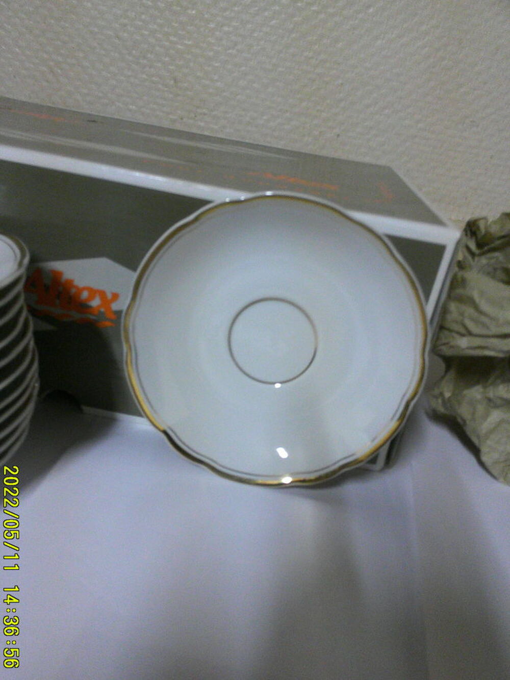 lot de ( 12 ) Belle Sous tasses en Porcelaine Décoration