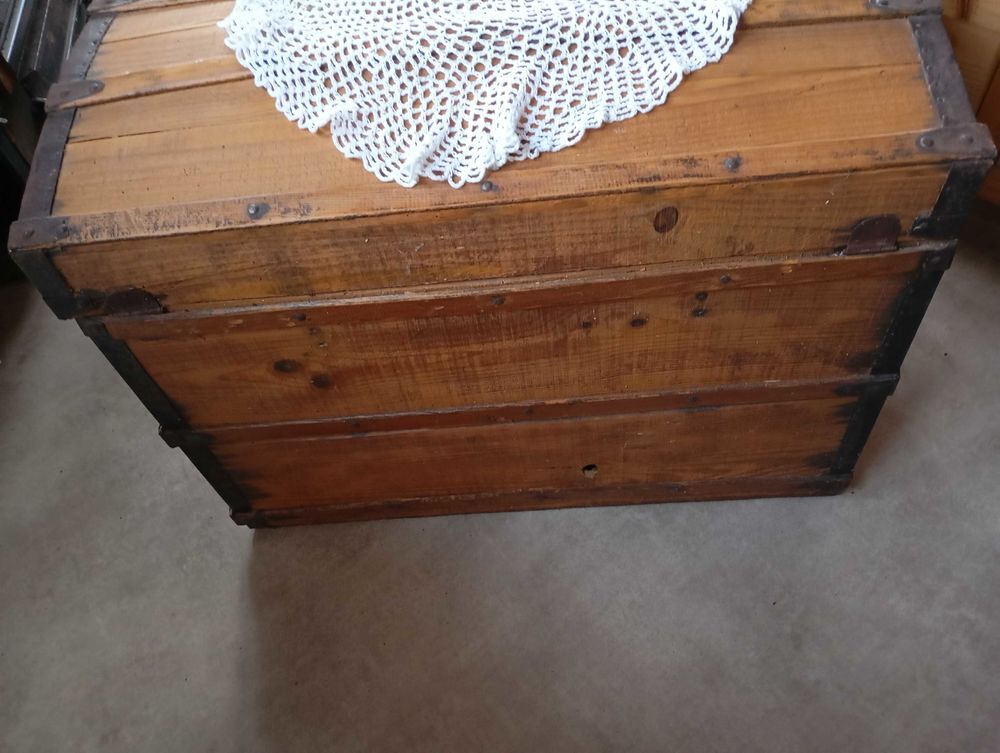 Coffre en bois en BE Décoration
