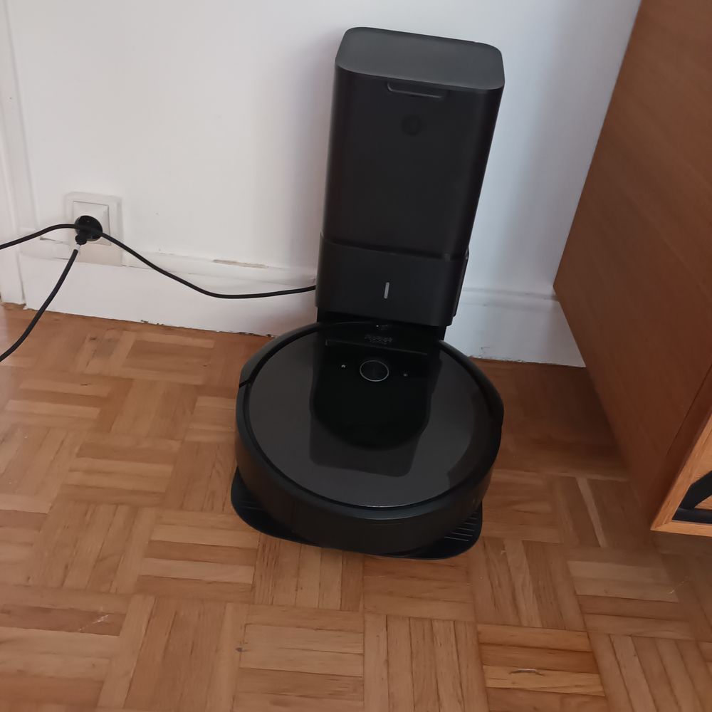 Irobot Roomba combo I8+
Electroménager