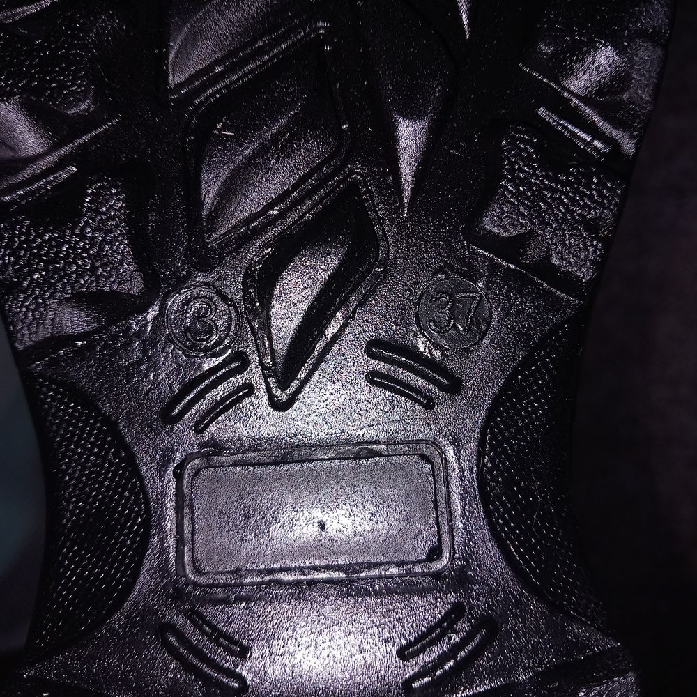 Chaussure de s&eacute;curit&eacute; Chaussures