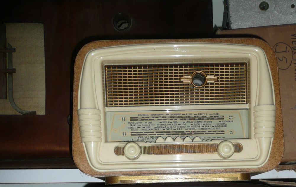 RADIOS ANCIENNES 