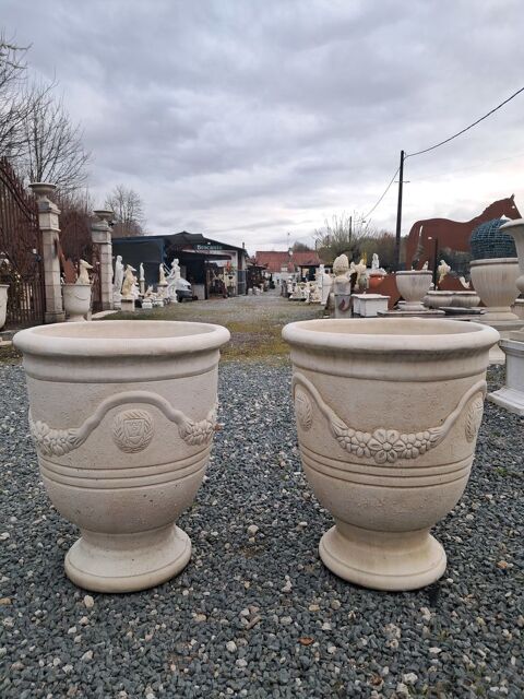 Vase, pot en pierre reconstitue 179 Chteau-l'vque (24)
