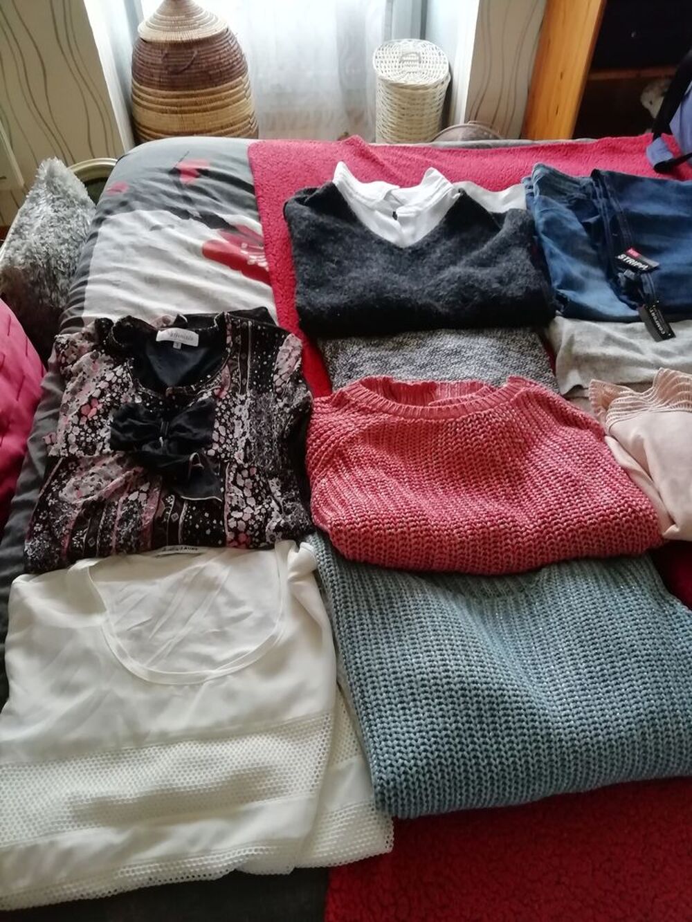V&ecirc;tements pour femmes et adolescentes Vêtements