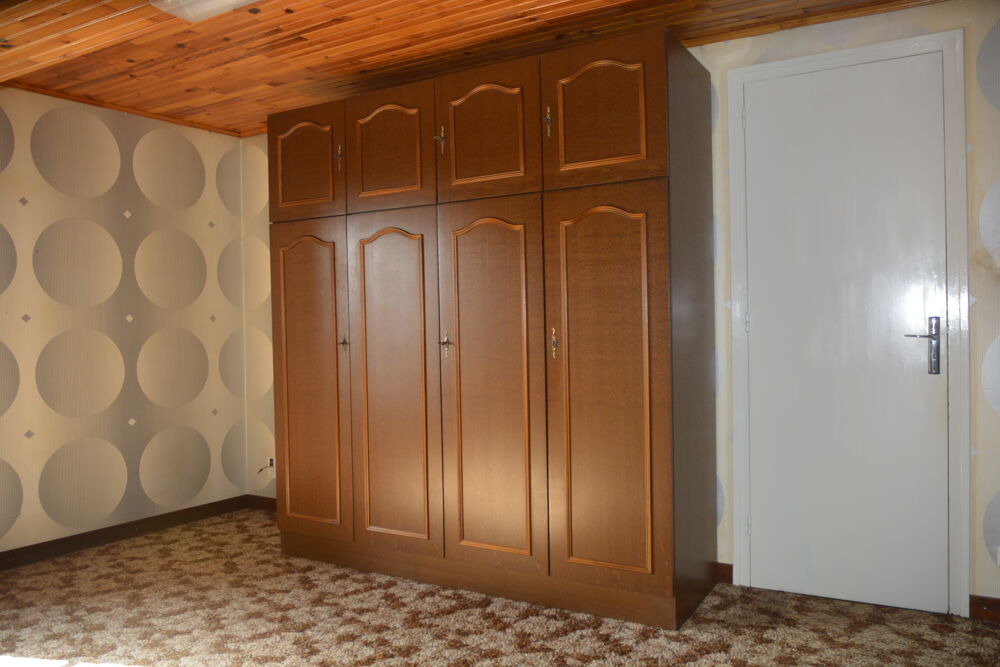 Armoire 2 x 4 portes. Meubles