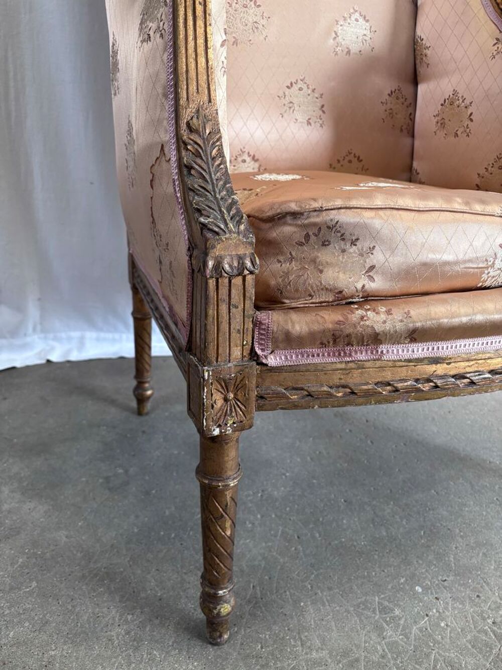 Fauteuil berg&egrave;re style Louis XVI Meubles