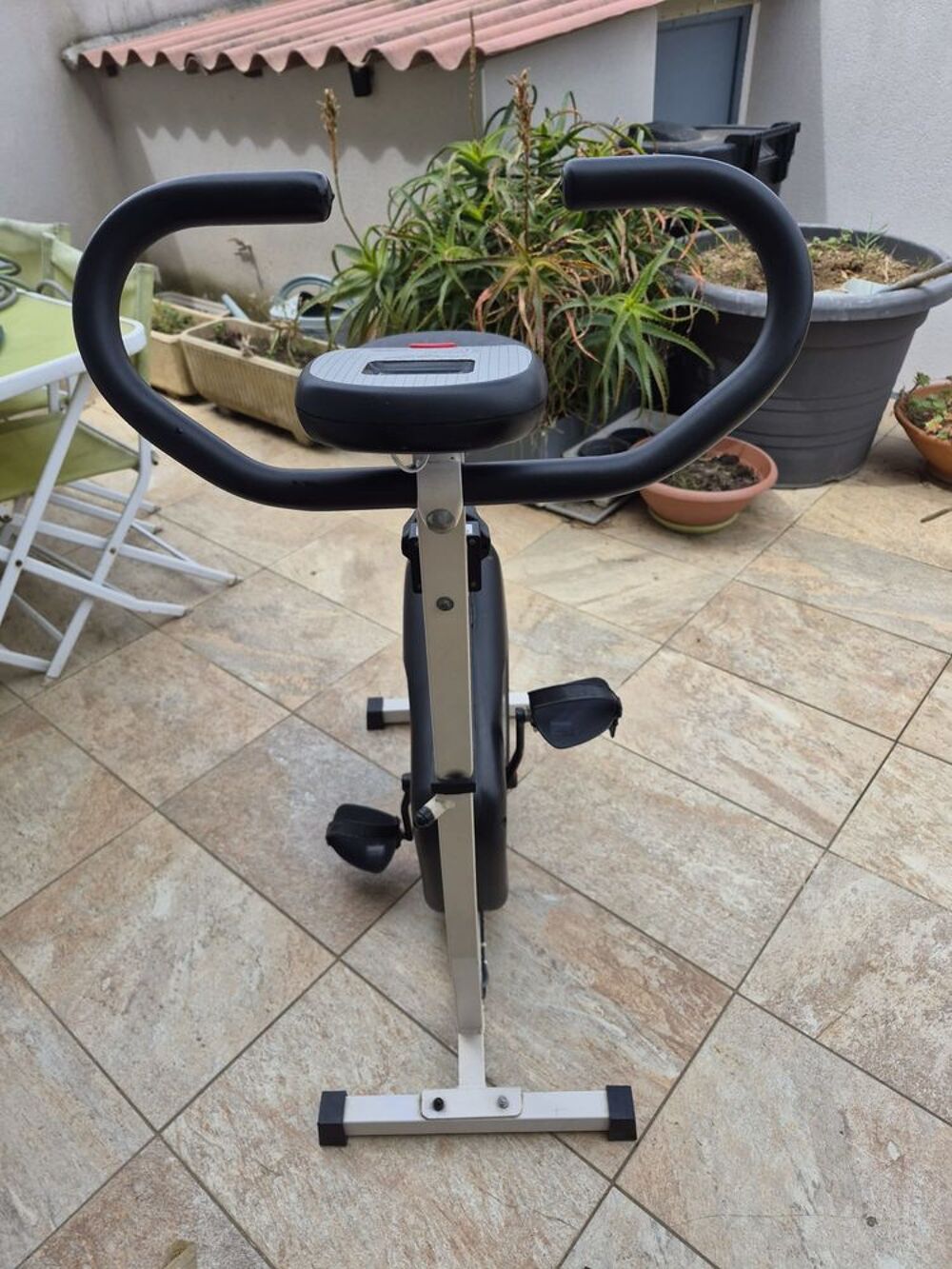 v&eacute;lo d'exercices appartement Sports
