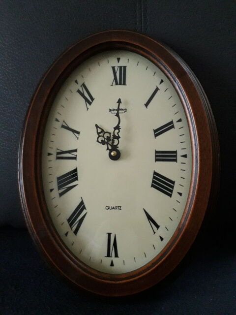 PENDULE OVALE 10 Saint-Cierge-sous-le-Cheylard (07)