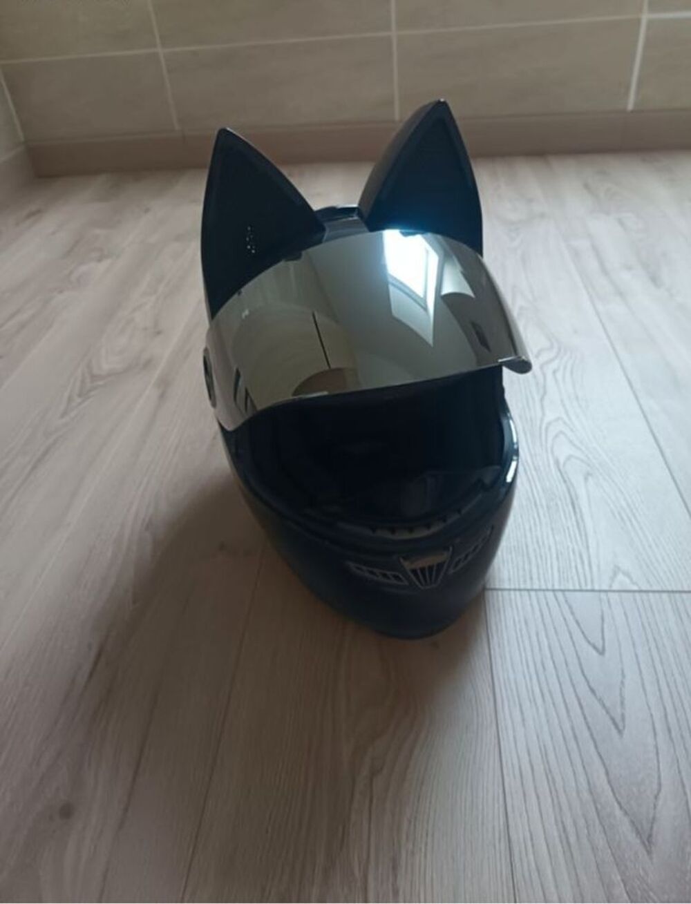 Casque moto neuf marque NITRINOS (marque russe) 