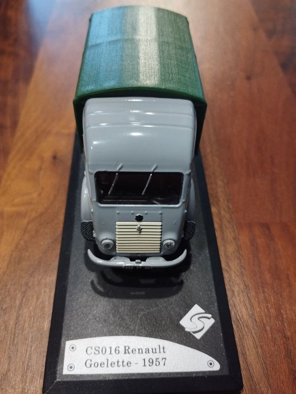 Go&eacute;lette B&acirc;ch&eacute;e 1957 &eacute;chelle 1/43&egrave;me 