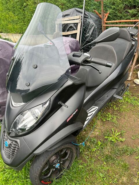 Scooter PIAGGIO 2021 occasion Amancy 74800