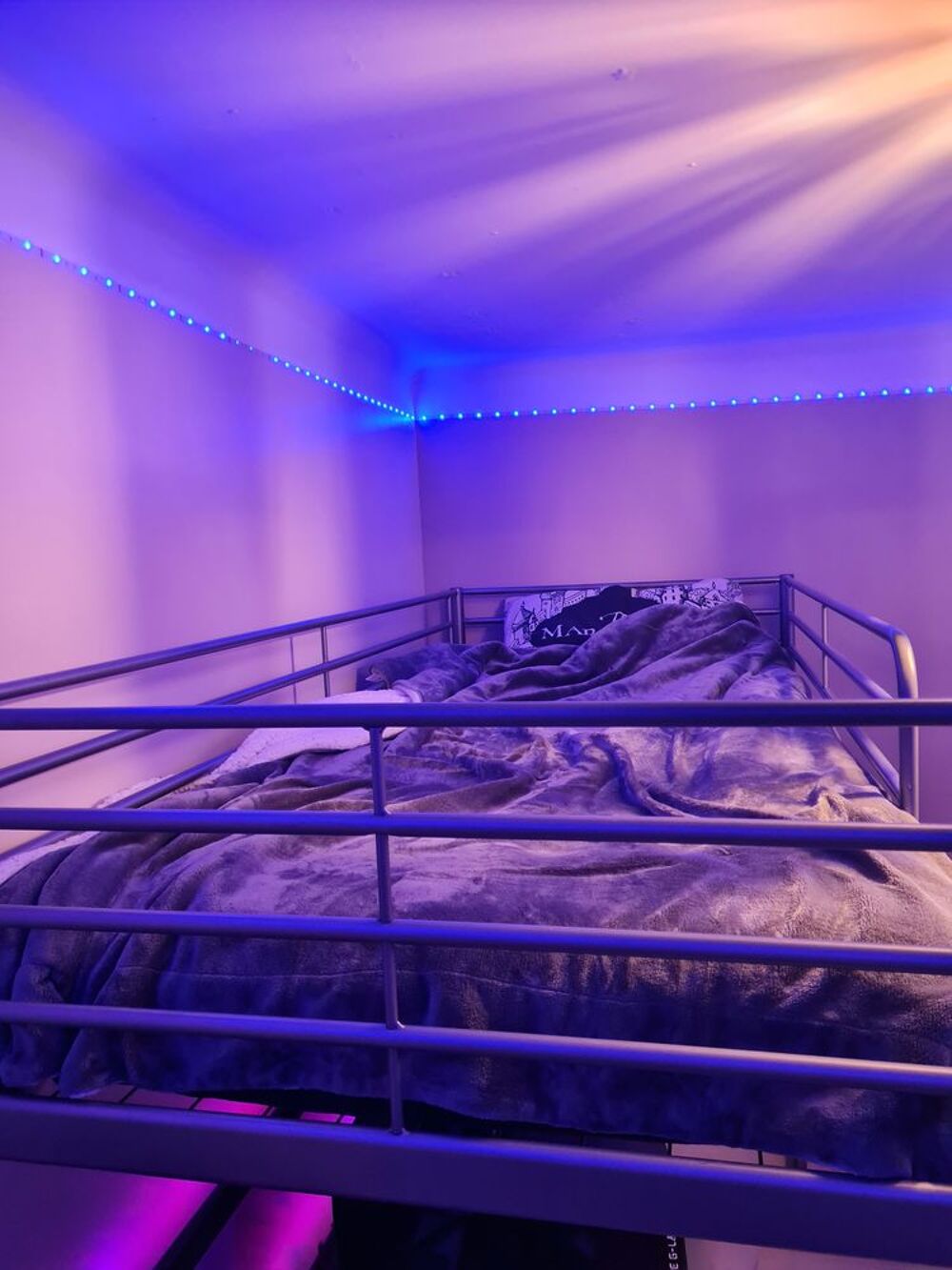 Lit m&eacute;tallique superpos&eacute; Mobilier enfants