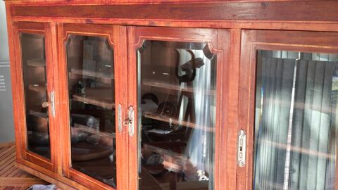 Vitrine ancienne (ann�es 30) en bois quatre portes vitr�es 0 Uchaux (84)