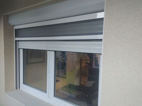 Fenêtre PVC 140x115, volet roulant, et moustiquaire Courpière (63)