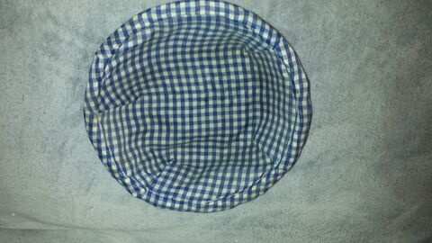 CORBEILLE BLEU ET BLANC
DIAMETRE 28 CM ENVIRON
2 Triel-sur-Seine (78)