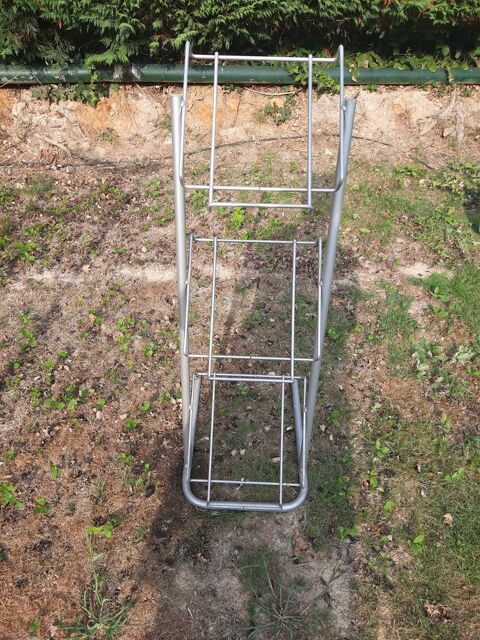 porte revues en fer 25 Caug� (27)