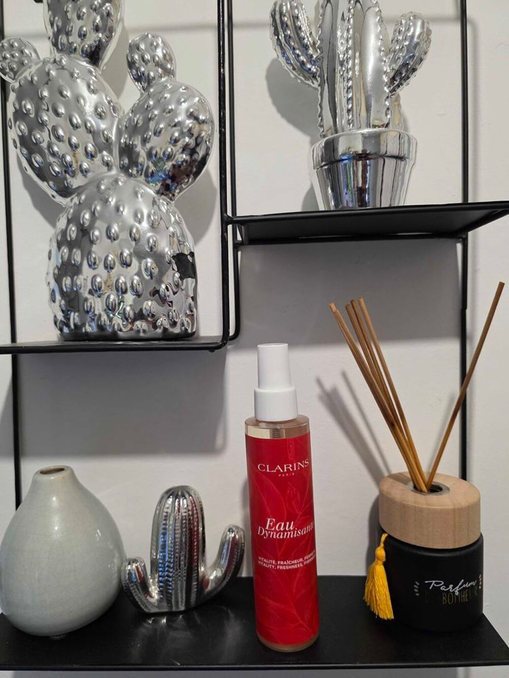 Flacon Vapo Clarins Eau Dynamisante 150ml neuf Vêtements