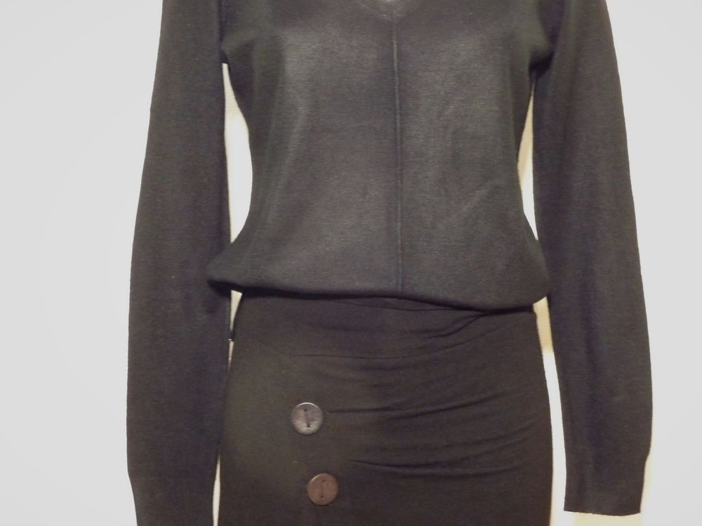 Pull L&eacute;ger Noir Manches Longues Encolure V- The Basics C&amp;A Vêtements