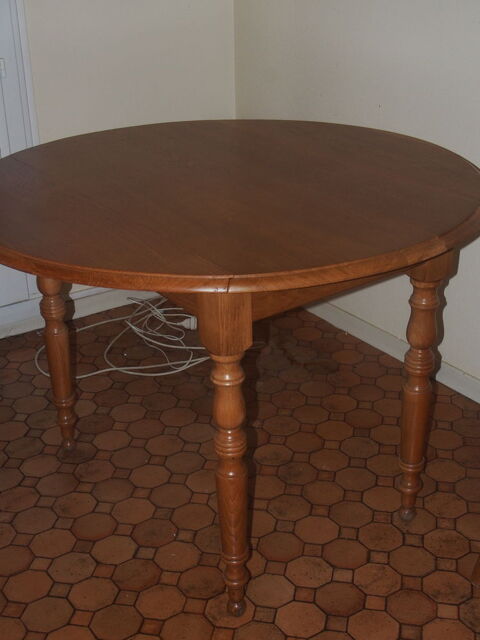 Table 4 personnes + 4 chaises en paille 450 Toulouse (31)