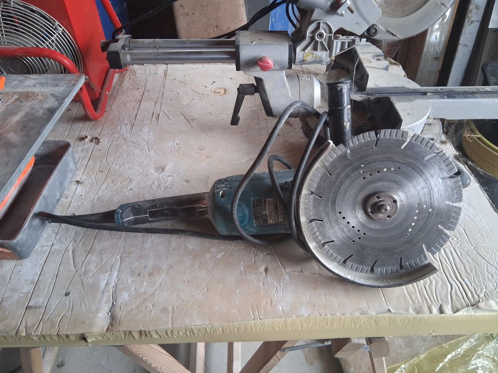 Outillage carreleur pro Bricolage