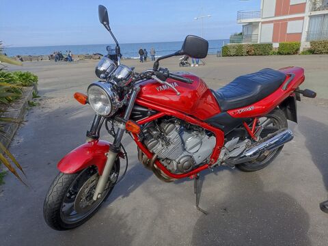 Moto YAMAHA 2000 occasion Saint-Brieuc 22000