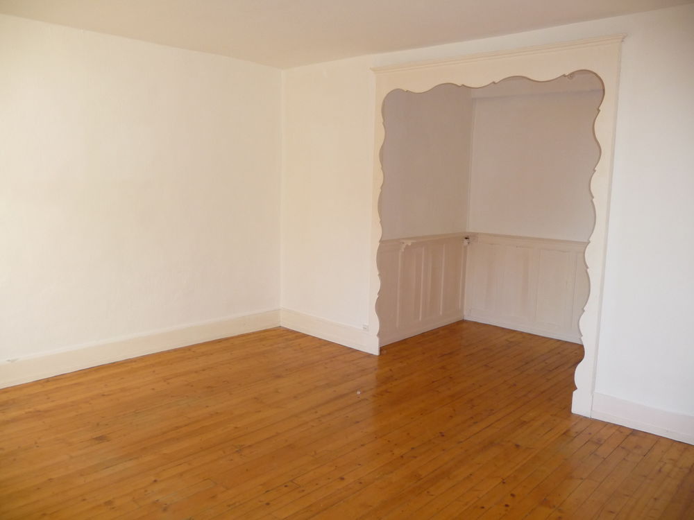 Location Appartement Appartement 4 pièces 130 m² Saint-jean-de-gonville