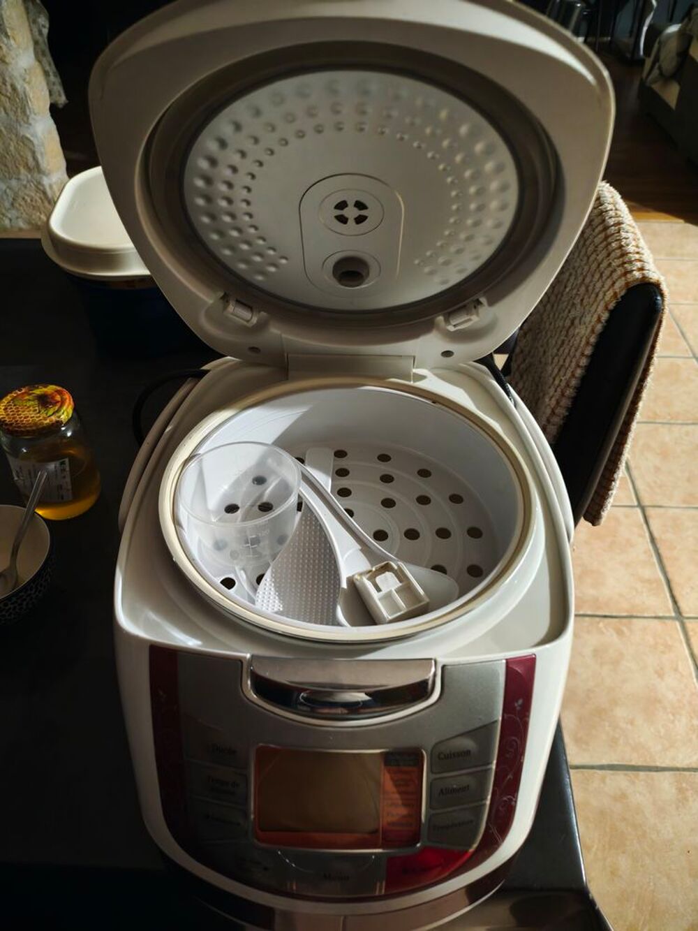 multi cuiseur c&eacute;ramique
Electroménager