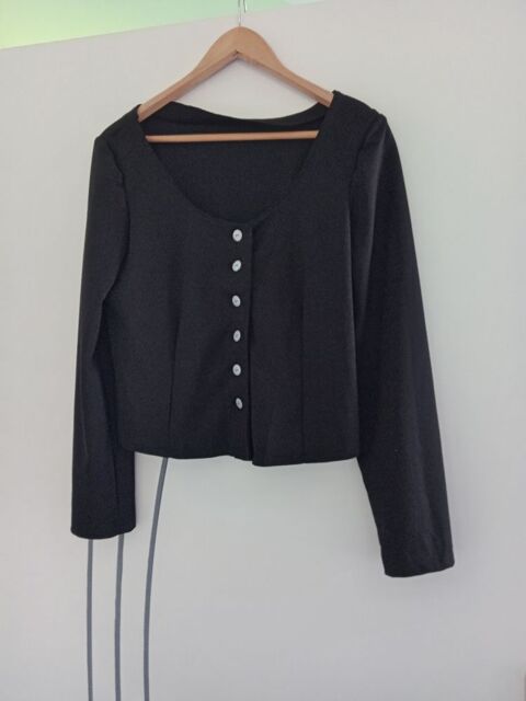 Boléro Noir Femme.Taille 40/L Saint-Dizier (52)