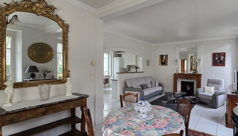 Vente Maison Maison bourgeoise avec jardin centre-ville Luchon Bagnères-de-luchon