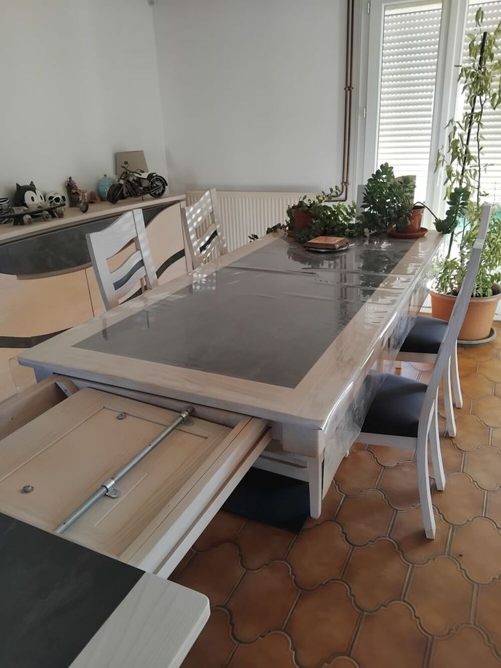 Salle &agrave; manger Meubles