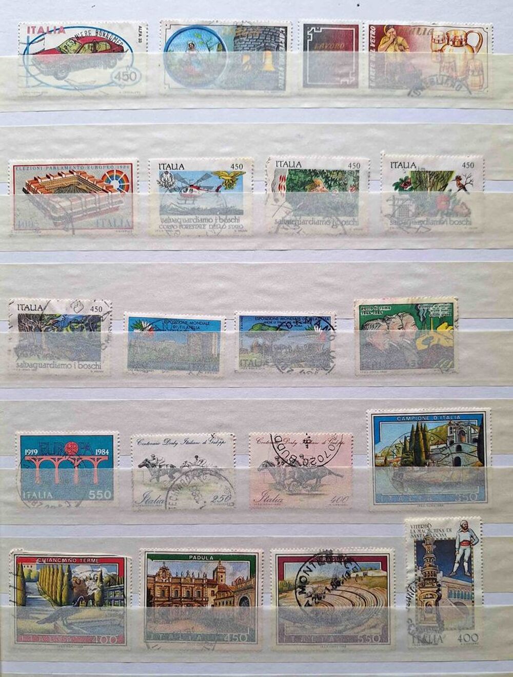 S&eacute;rie de timbres de collection d'Italie A 