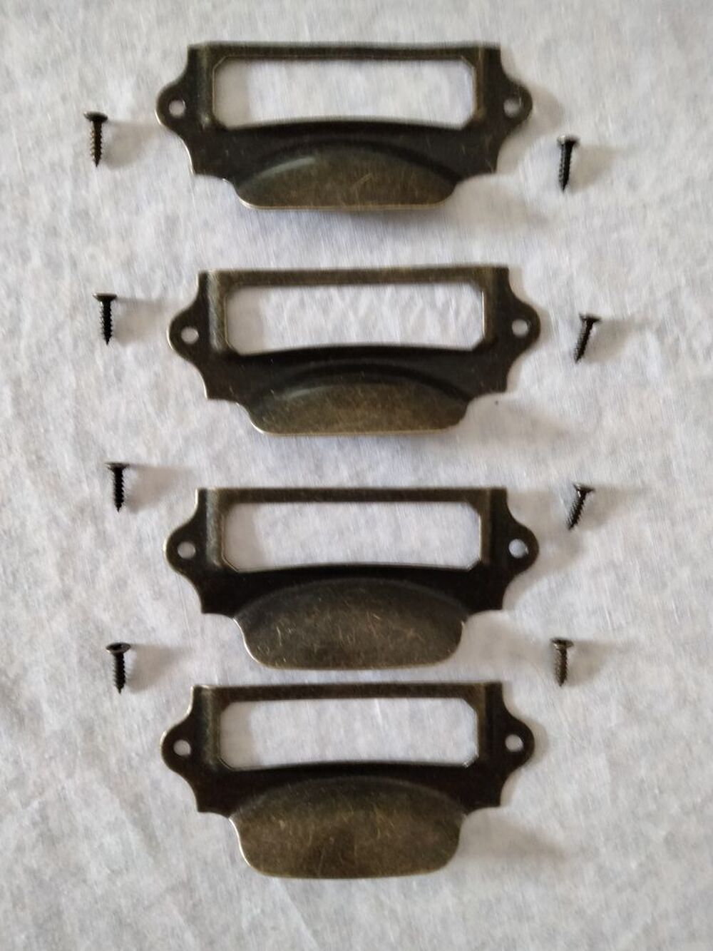 4 poign&eacute;es porte-&eacute;tiquettes. Bricolage