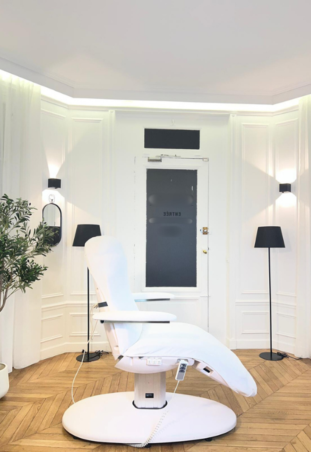 Location Appartement Cabine Chic ? 16 m² ? Paris 16? (Boissière) Paris 16