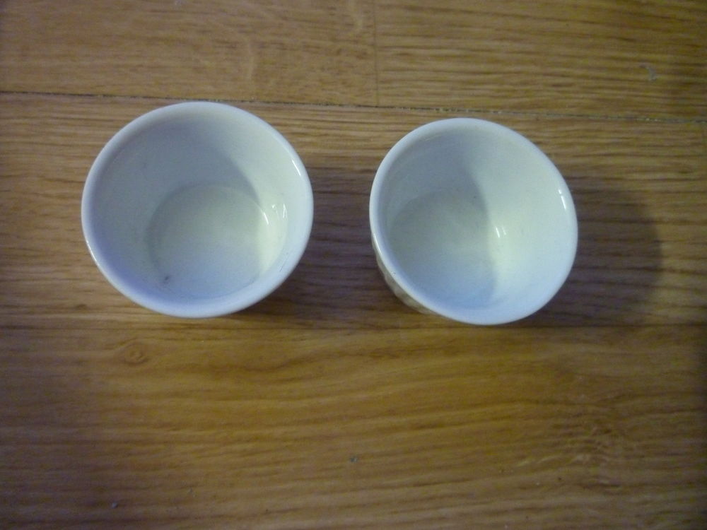 sauciers individuels en porcelaine etat neuf Décoration