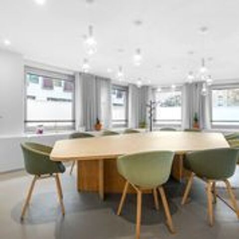 Un bureau priv&eacute; enti&egrave;rement &eacute;quip&eacute; pour vous et votre &eacute;quipe &agrave; Paris, Spaces Etoile 4589 75008 Paris