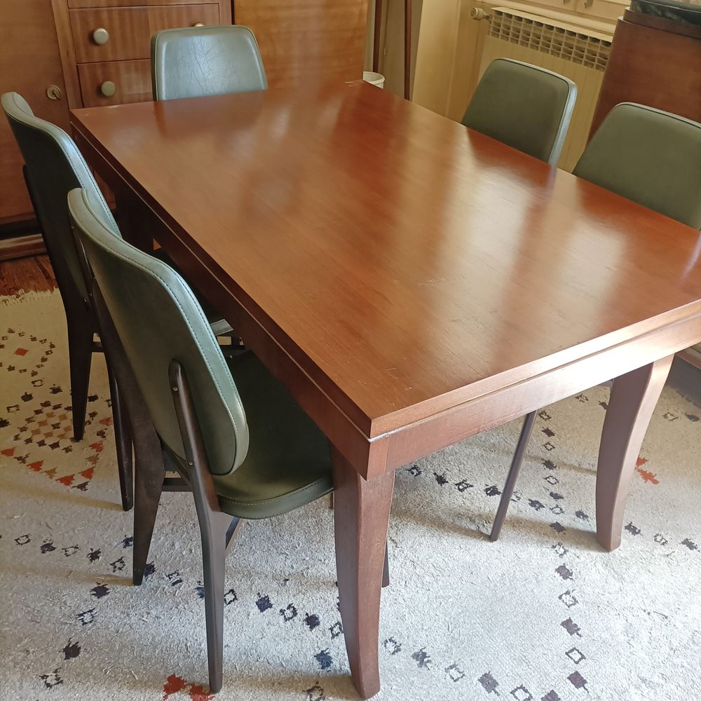 Table salle &agrave; manger 
Meubles