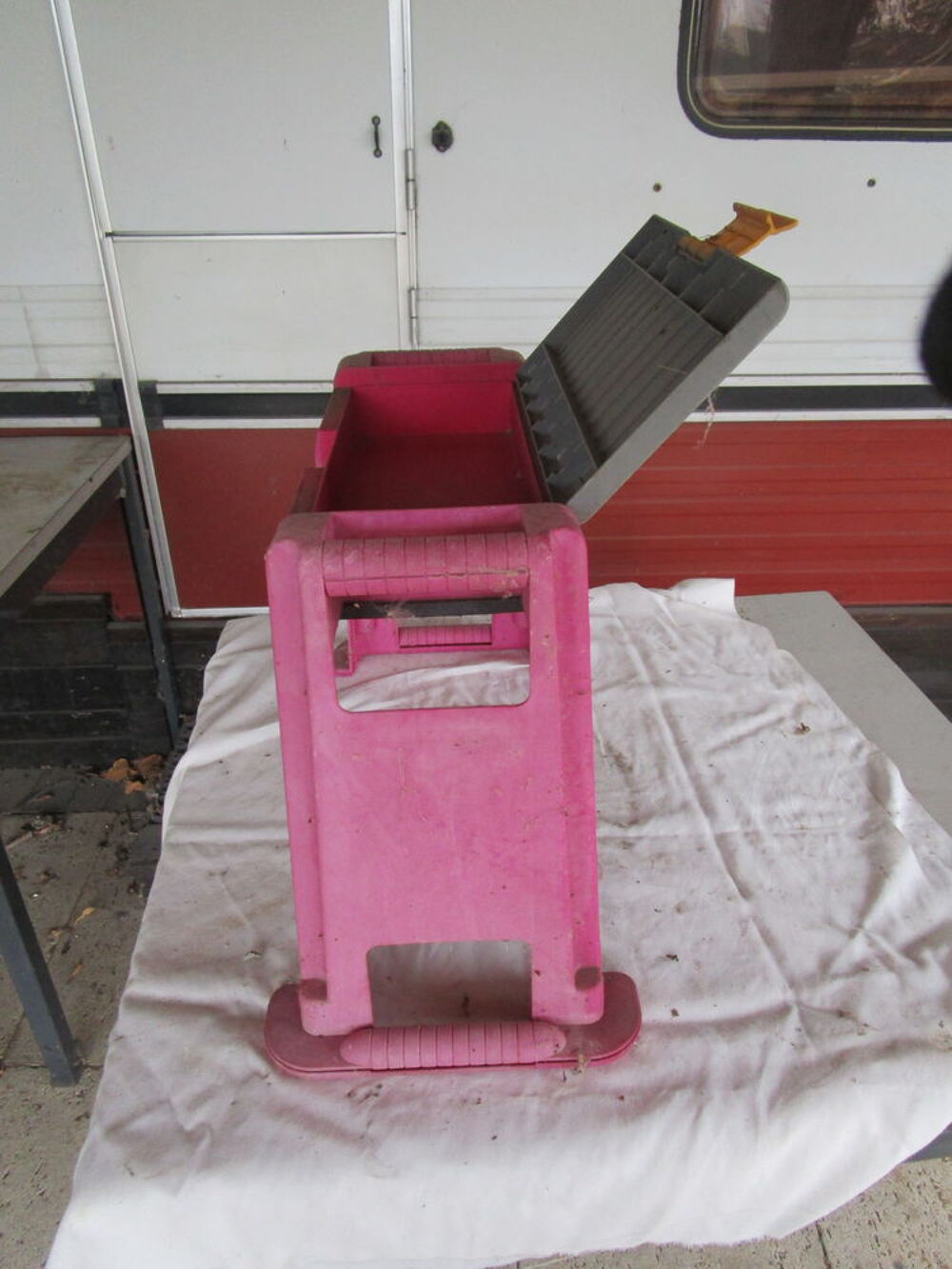 Tabouret avec rangement Bricolage