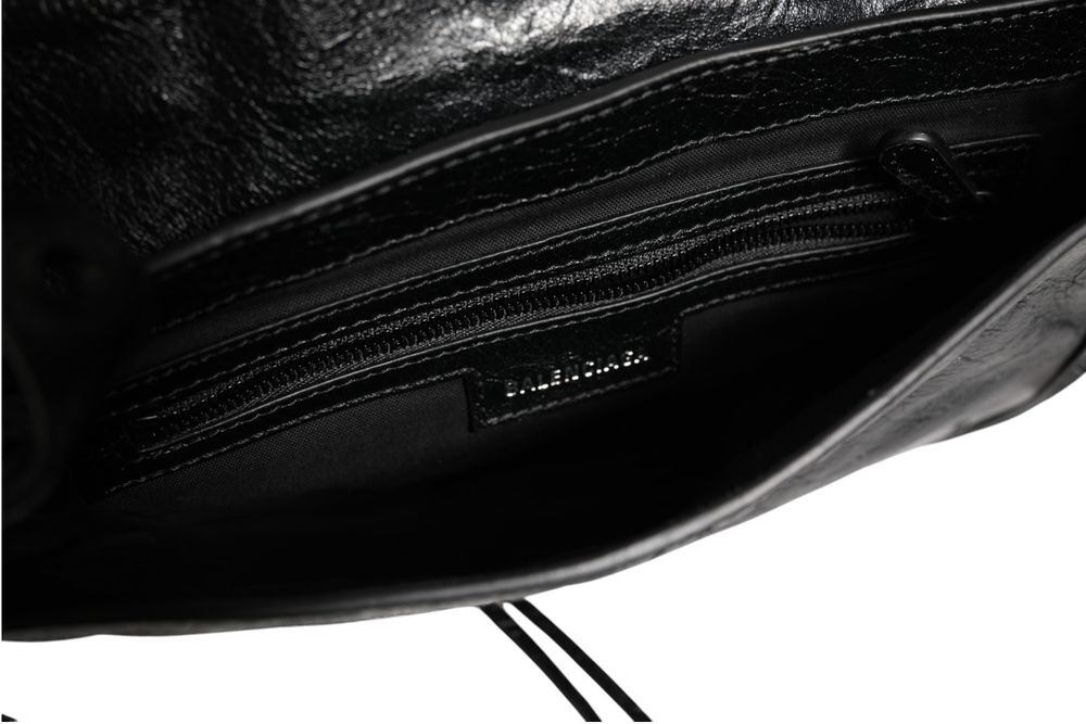 Le Cagole XS Flap Bag de Balenciaga H/F Maroquinerie