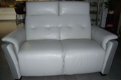 deux canap�s cuir pleine fleur achet�s en 2024 1000 R�ulx (59)