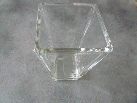Vase en verre pais 7 Franqueville-Saint-Pierre (76)