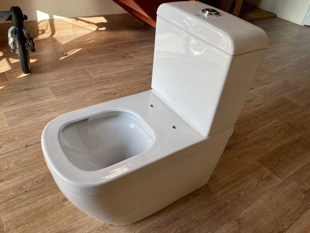 WC neuf &agrave; poser marque Grohe, avec abattant. Bricolage