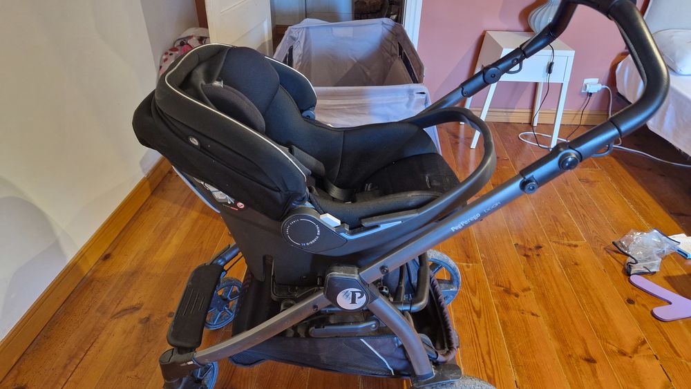 Poussette trio peg perego Puériculture