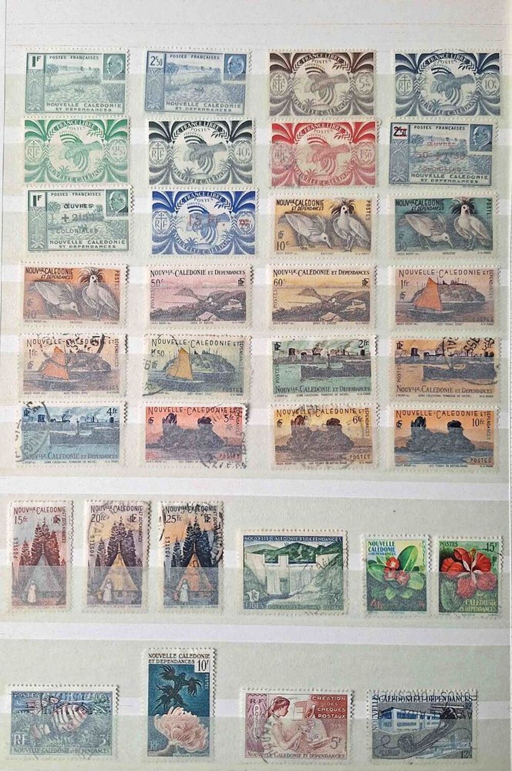 S&eacute;rie de timbres de collection de Nouvelle Cal&eacute;donie 
