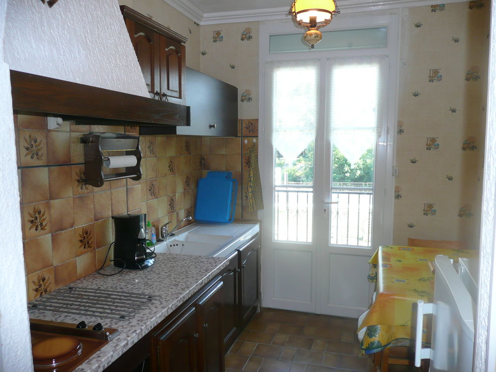   Appartement meublé avec balcon à Amélie les Bains Languedoc-Roussillon, Amélie-les-Bains-Palalda (66110)