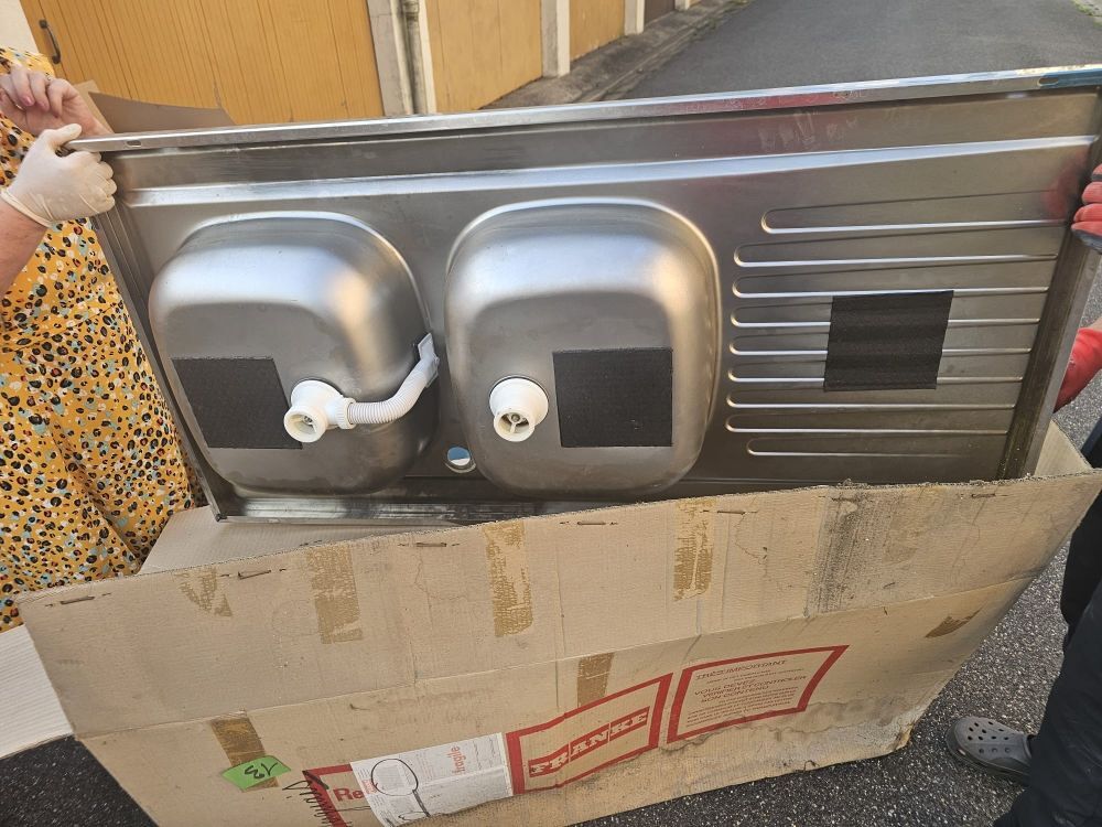 EVIER inox 2 bacs + &eacute;gouttoir
Meubles