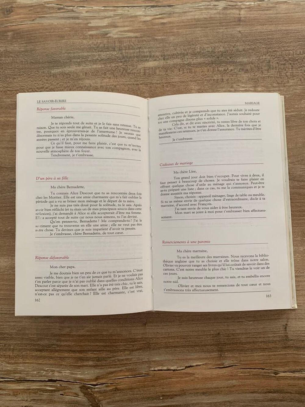 Livre Le savoir &eacute;crire " Le guide pratique d Livres et BD