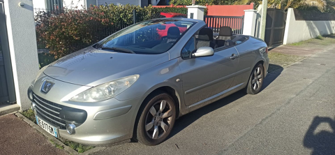 Peugeot 307 cc 2.0 HDi 16V 136ch FAP Navteq on Board