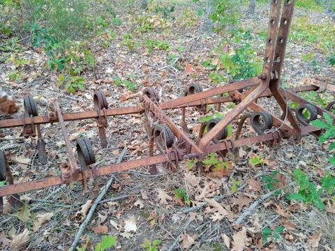 Canadien agricole 180 Mas-Grenier (82)